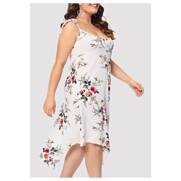 ➕Floral Asymmetrical Hem Dress - Picture 3 of 5